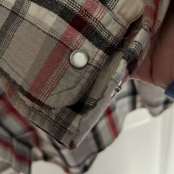 Levi's Men's Western Modern Flannel Plaid Shirt - Red and Gray Snap Buttons XXL - Picture 7 of 9